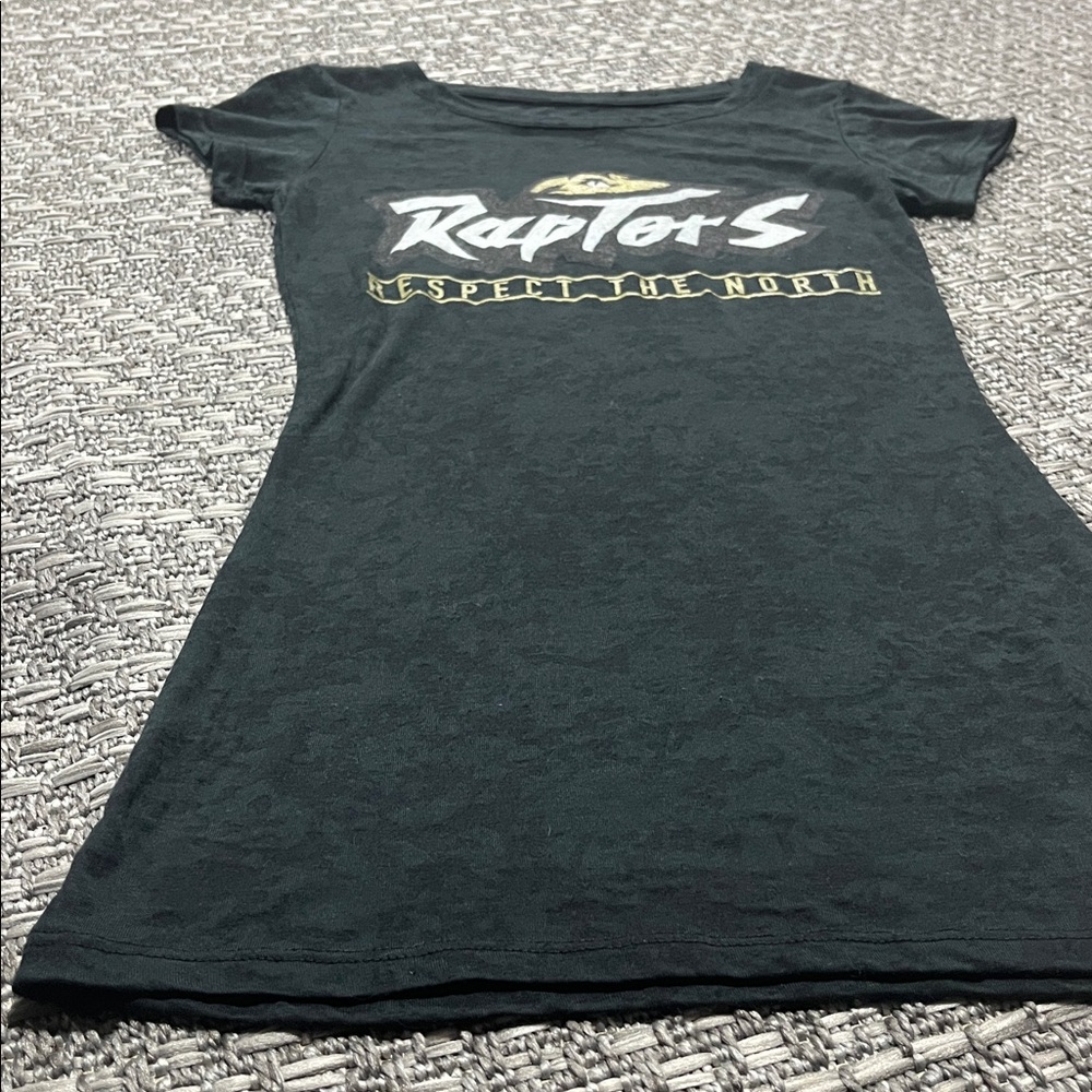 Mitchell & Ness | Toronto Raptors T-Shirt - Picture 2 of 9